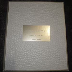 New TAHARI luxury Body Set